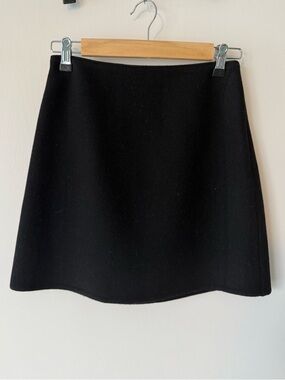 Club Monaco Black Wool Centie Mini Skirt 00